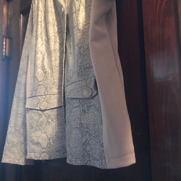 Dennis Basso Jacket - Picture 3 of 5